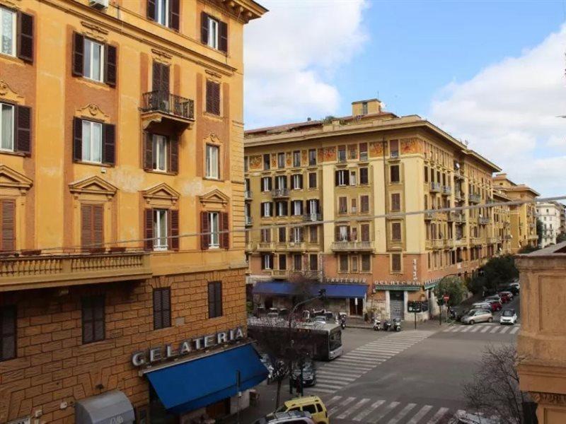 Sky Blue Place 2* Roma