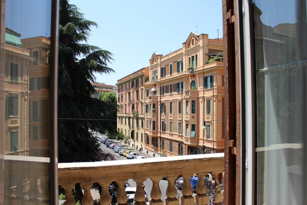 Sky Blue Place Bed and breakfast Roma